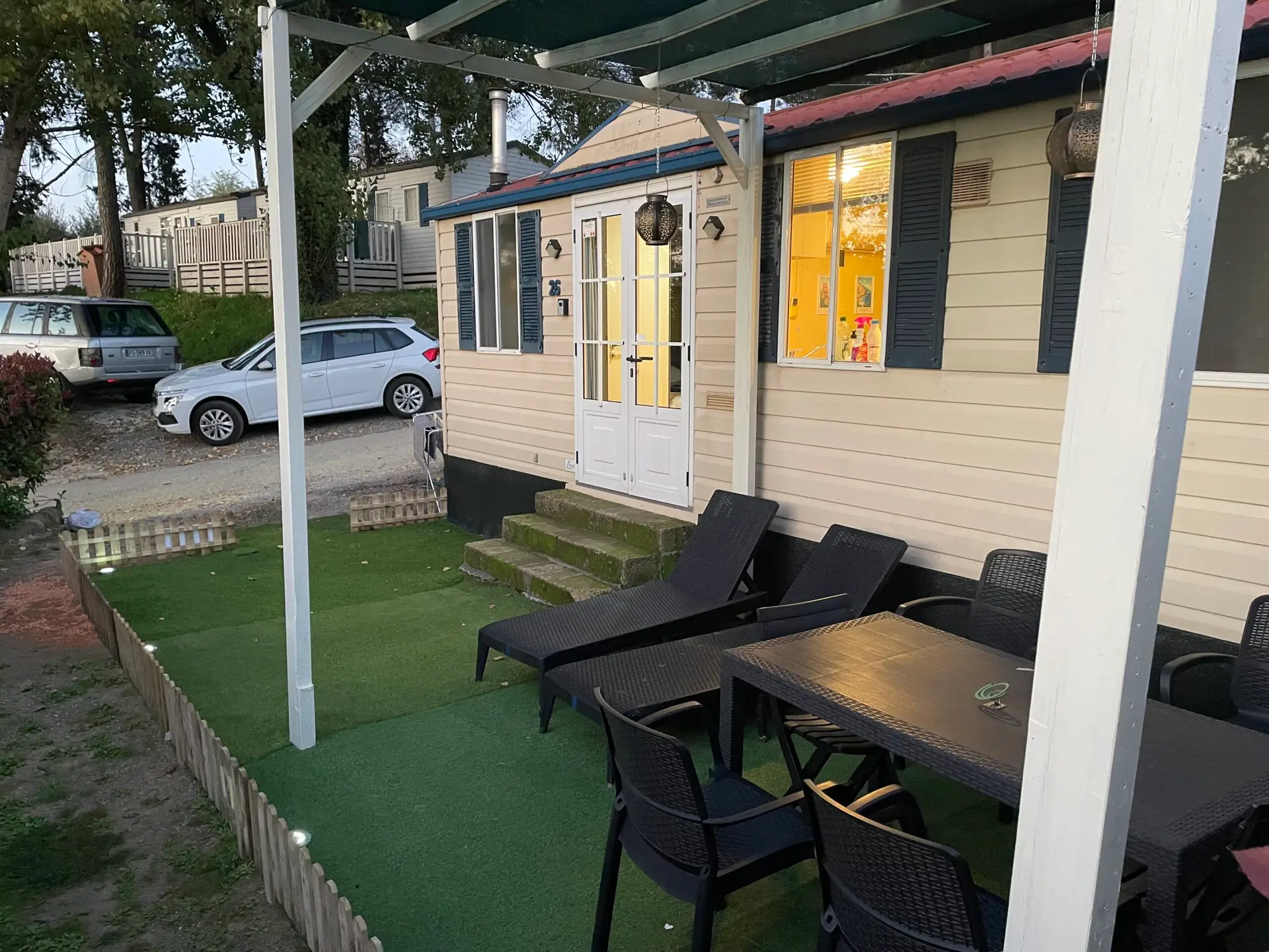 outside dining
